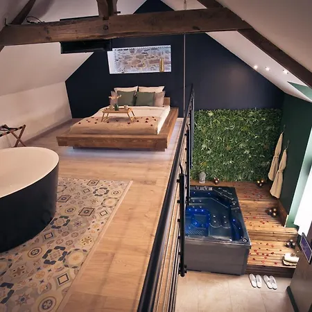 Maison Avec Jacuzzi Privatif *